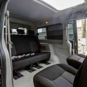 aluguel de minivan para 7 pessoas